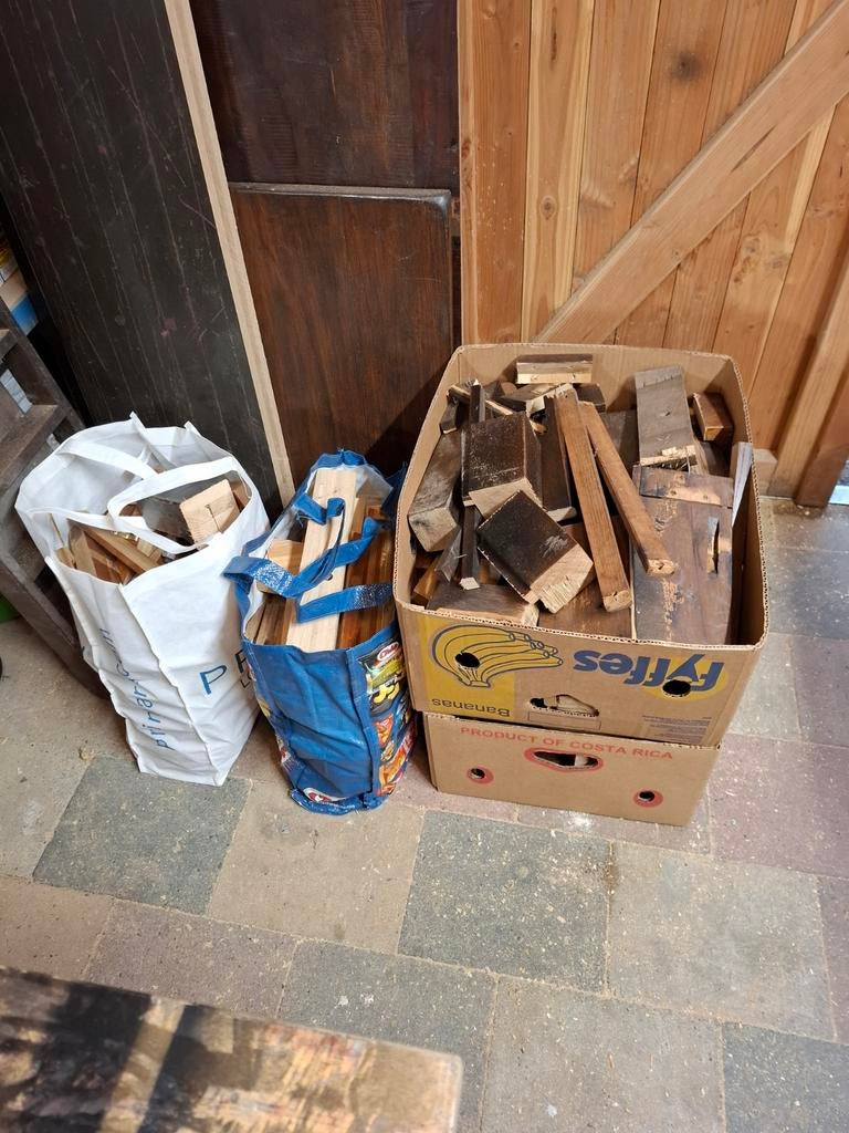 Stook hout ,restanten eiken  en beuken, Tuin en Terras, Haardhout, Minder dan 3 m³, Ophalen