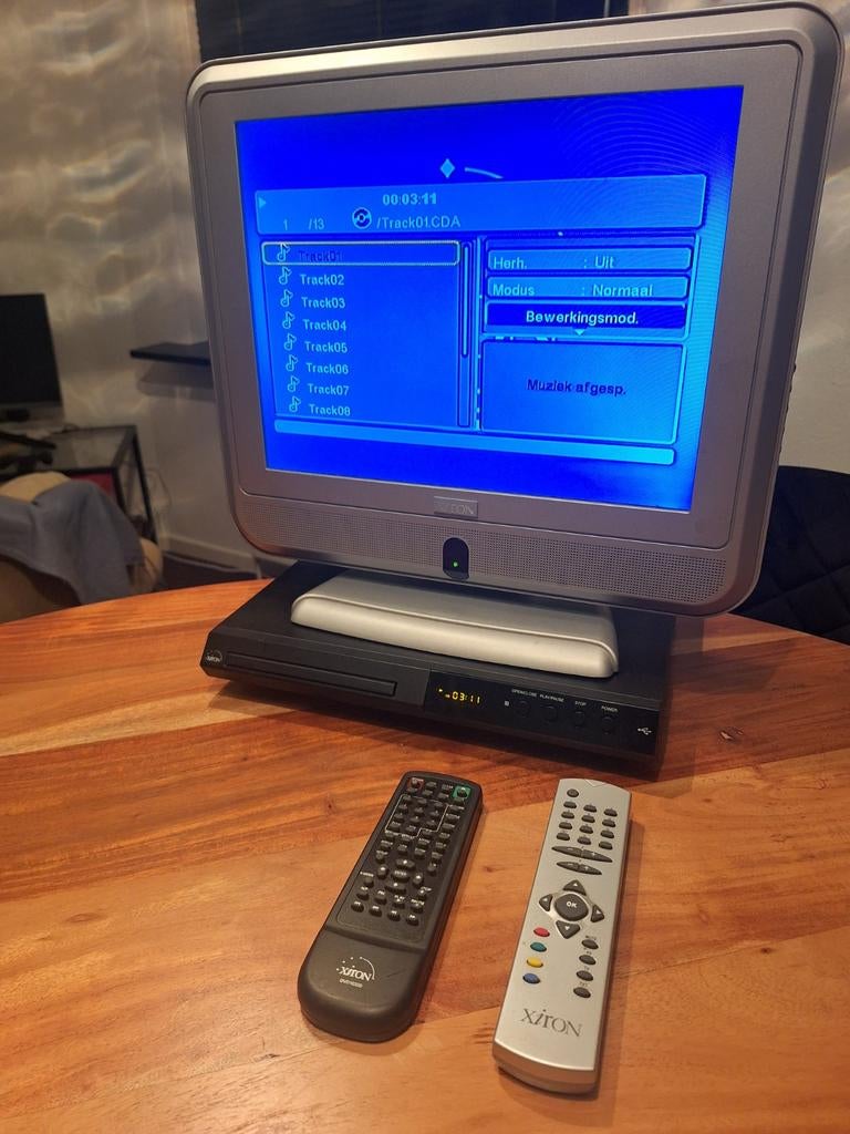 Xiron 15" lcd tv met Xiron Dvd speler., Audio, Tv en Foto, Dvd-spelers, Ophalen of Verzenden, Overige merken