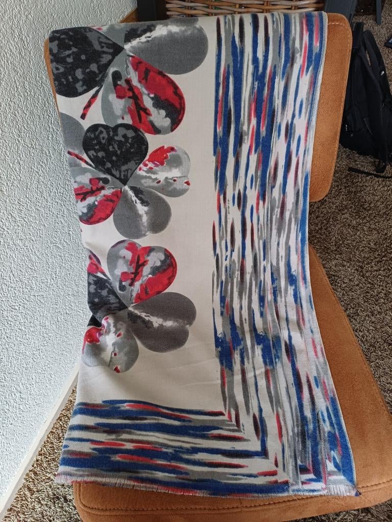 Prachtige sjaal met klavertjes vier- 182x72 cm, Overige typen, Overige kleuren, Nieuw, Ophalen of Verzenden