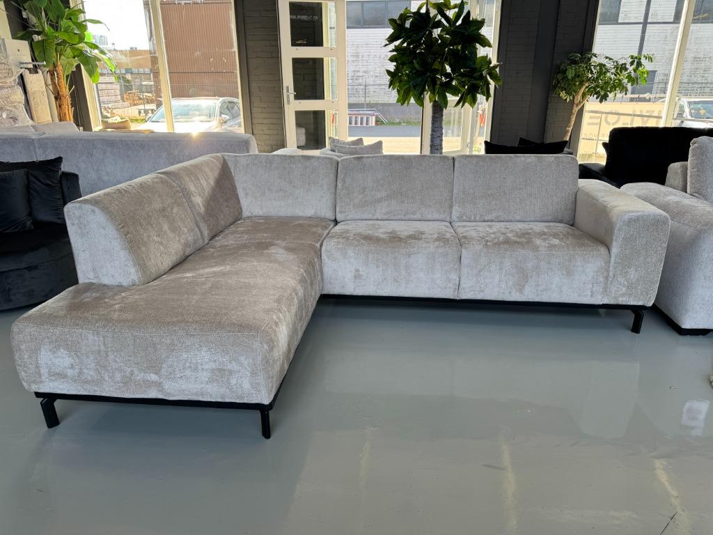 Direct leverbaar| Hoekbank lounge Boucle | Comfort| Utrecht