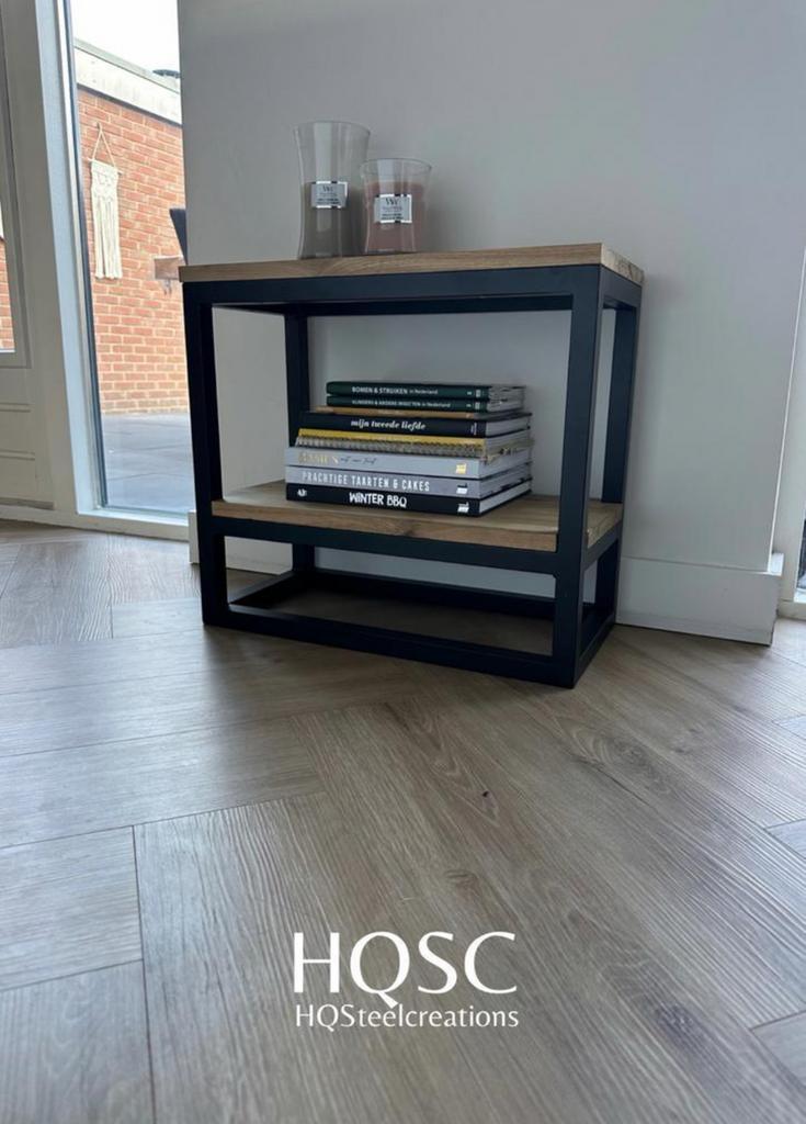 Foto 9 van Nieuwe side table op maat gemaakt met eiken hout poedercoat