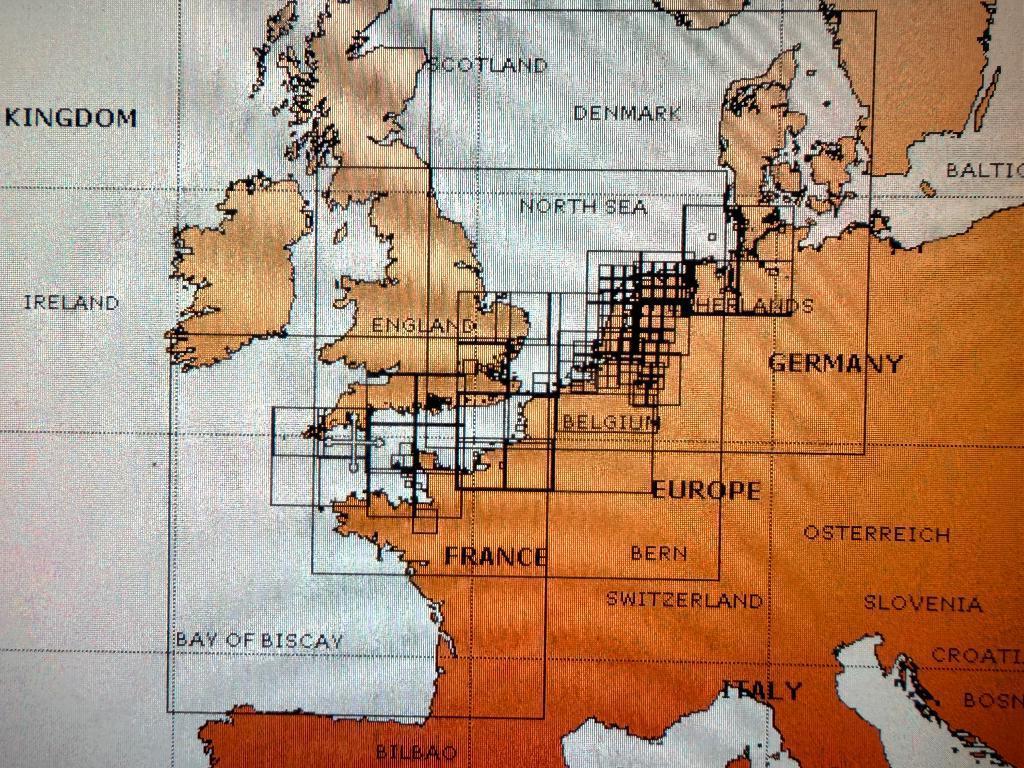 Navionics CF 25P+ UK south - Hamburg Denemarken NL Frankrijk, Ophalen, Kaartplotter of Fish Finder