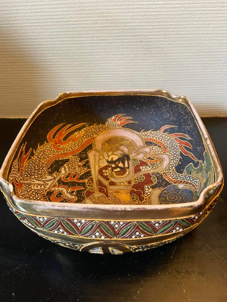 Chinese decoratie schaaltje, Gebruikt, Porselein of Keramiek, Schaal, Vierkant