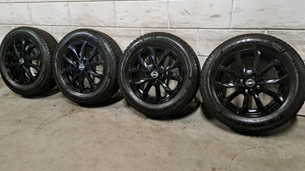 Zwarte velgen Micra Note Modus Logan Sandero Clio 185/65/15, Auto-onderdelen, Gebruikt, 15 inch, Banden en Velgen, Personenwagen