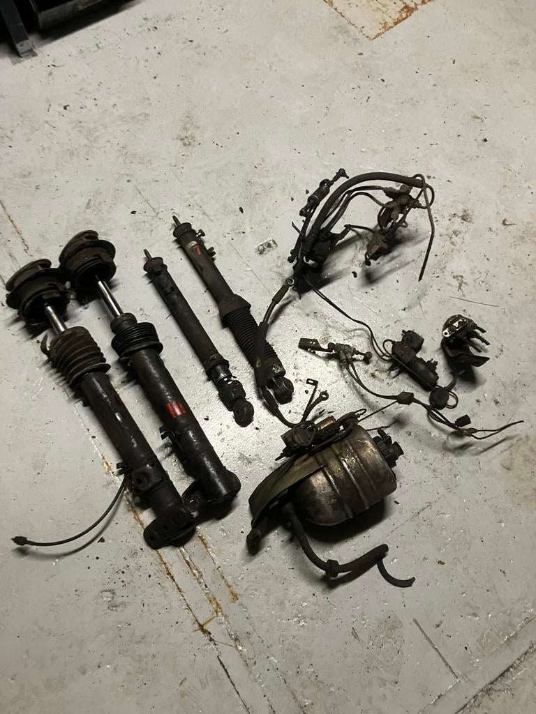 Veersysteen, hydraulische , mercedes 190 W201, Ophalen of Verzenden, Gebruikt, Mercedes-Benz