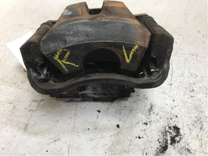Remklauw (Tang) rechts-voor van een Toyota Rav-4, Gebruikt, -, -, Ophalen of Verzenden