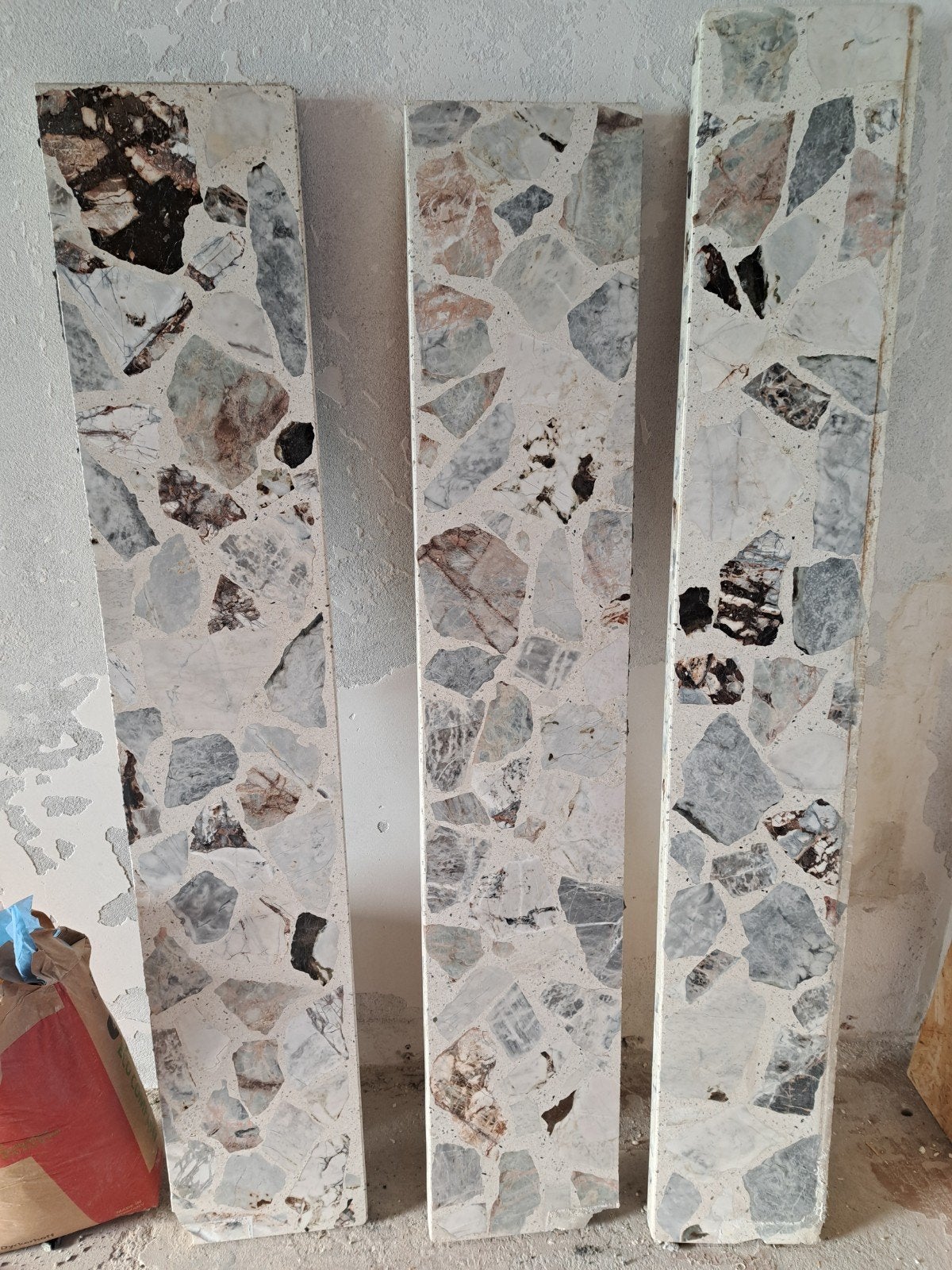 3 Natuurstenen vensterbanken, Doe-het-zelf en Verbouw, Ophalen, 60 cm of meer, Gebruikt, Hardsteen