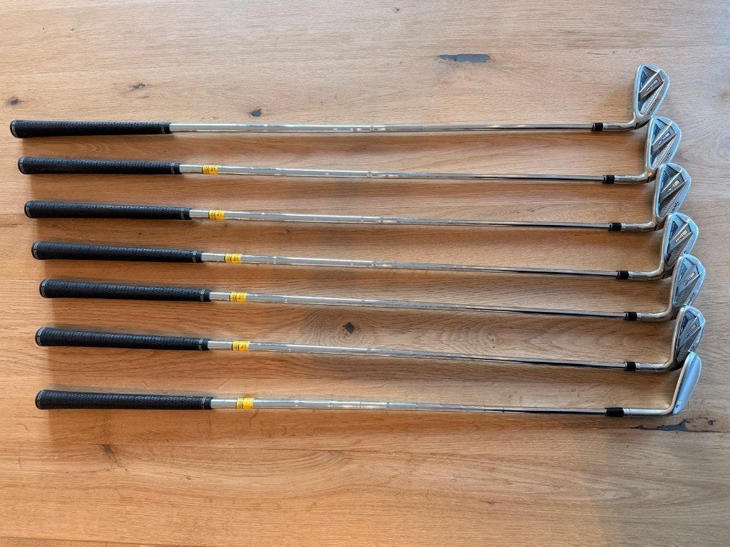 Golfclubs - TaylorMade SIM2 Max 5 t/m PW + SW | Regular Flex, Sport en Fitness, Ophalen of Verzenden, Zo goed als nieuw, Club