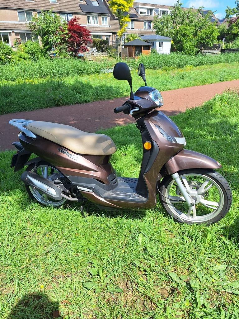Zeer goed onderhouden Peugeot snorscooter, lage km stand, Ophalen, Zo goed als nieuw, Benzine, Peugeot