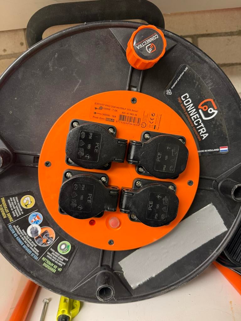 Connectra Expert Pro Kabelhaspel 25m H07RN-F 3G1,5mm², Ophalen of Verzenden, Zo goed als nieuw, Kabel of Snoer