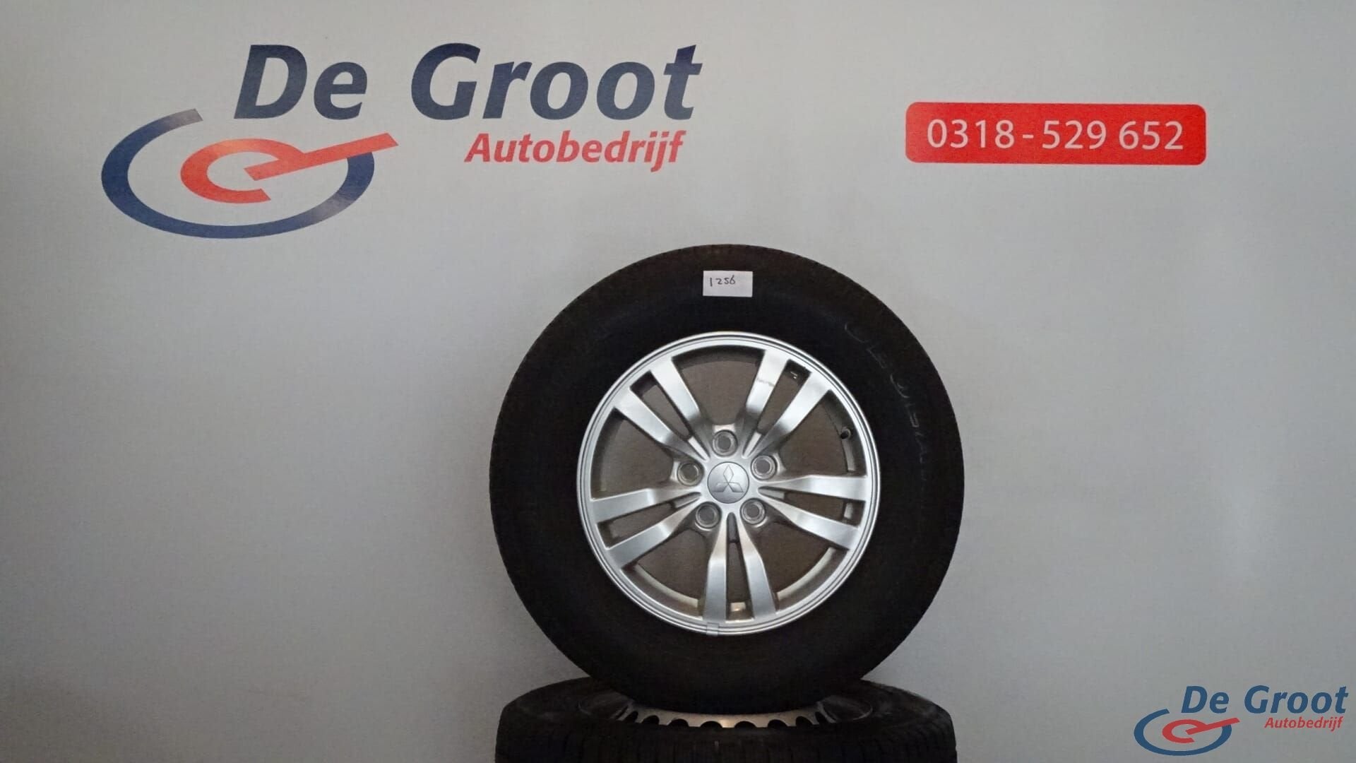 Zomerbanden/ zomerwielen 215/70/16 Mitsubishi Outlander, Ophalen, -, Banden en Velgen, Zomerbanden