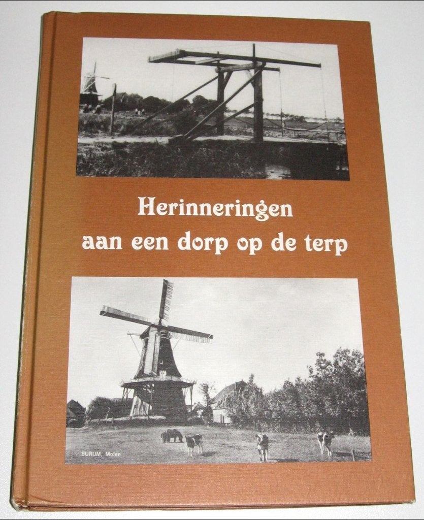 KOLLUM KOLLUMMERLAND : HERINNERINGEN AAN EEN DORP OP DE TERP, Boeken, Verzenden, Zo goed als nieuw