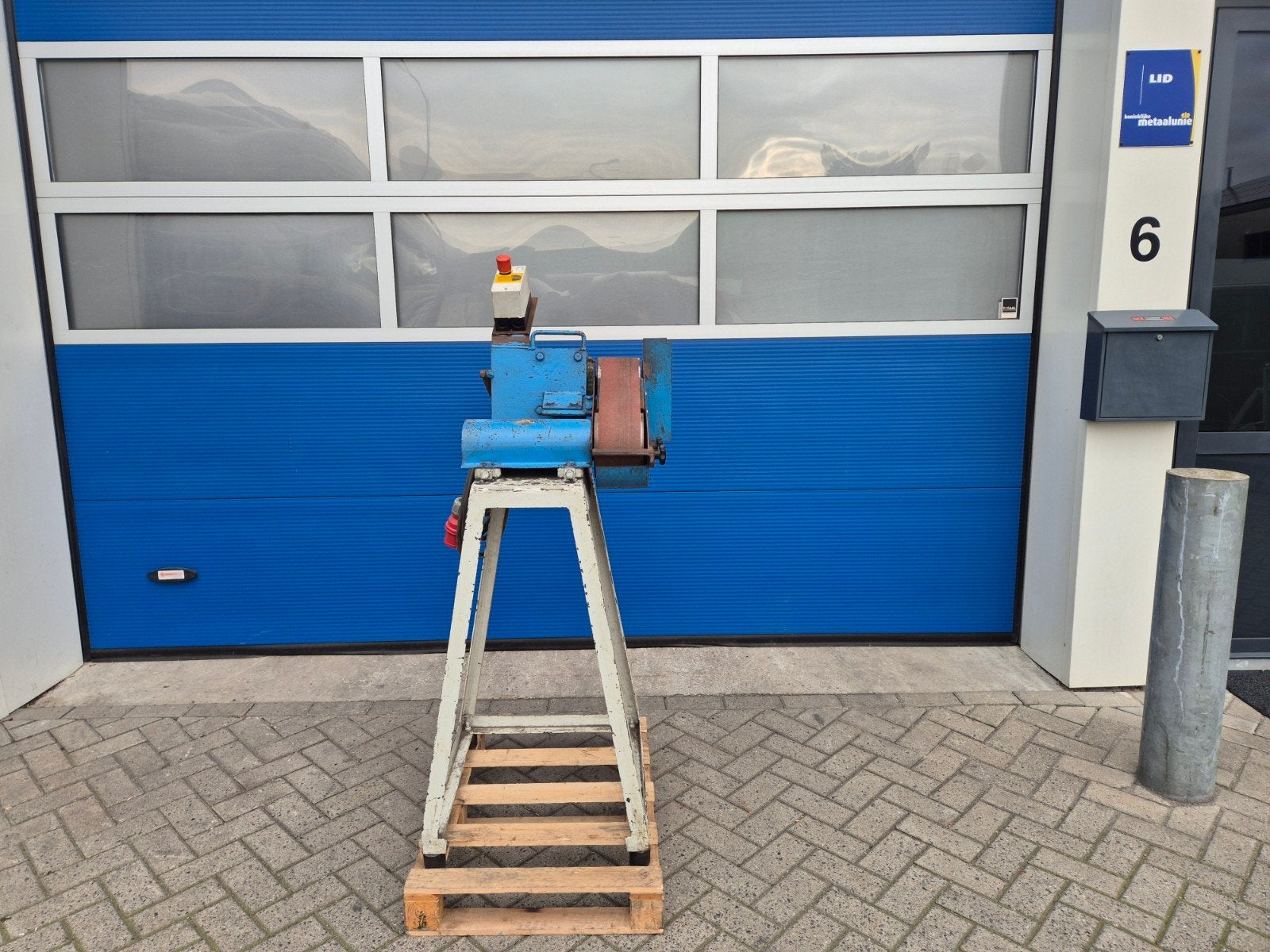 Bandschuurmachine 380 V (oud maar goud), Gebruikt, Bandschuurmachine, Info@bolkmachinehandel.nl, Ophalen of Verzenden