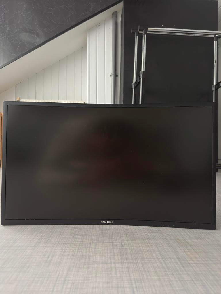 Samsung Curved QLED gaming monitor 27 inch, Computers en Software, Ophalen, Curved, Full HD, Zo goed als nieuw