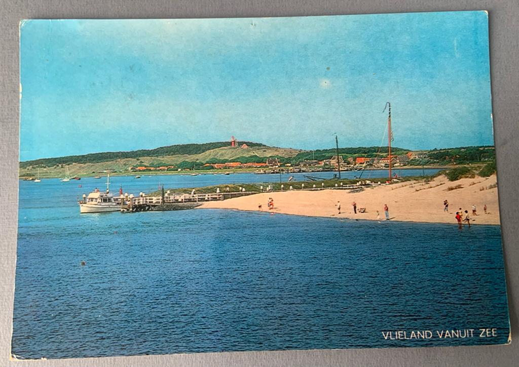 Vlieland vanuit Zee, Verzamelen, Verzenden, 1960 tot 1980, Gelopen, Waddeneilanden