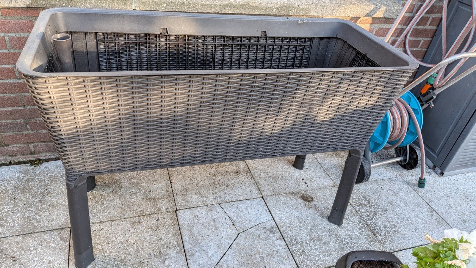 Grote Wicker Plantenbak met Waterafvoer - 114x76 cm, Tuin en Terras, Ophalen, Kunststof, Gebruikt, 100 cm of meer