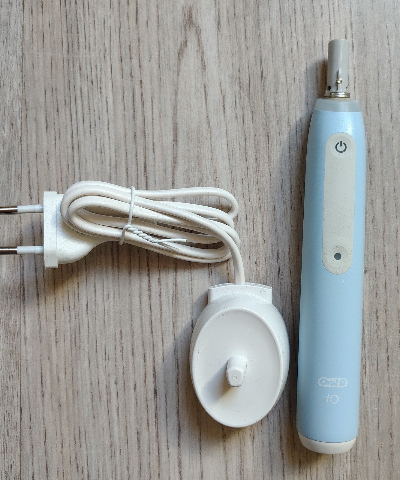 Oral B iO elektrische tandenborstel met oplader, gebruikt, Witgoed en Apparatuur, Ophalen, Gebruikt, Mondverzorging