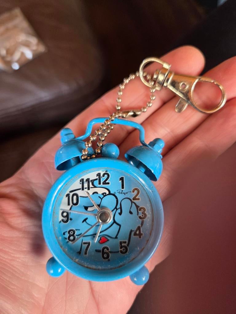 Leuke Smurfen Wekker Sleutelhanger - Blauw, Ophalen of Verzenden, Gebruikt, Analoog, Wekker of Tafelklok