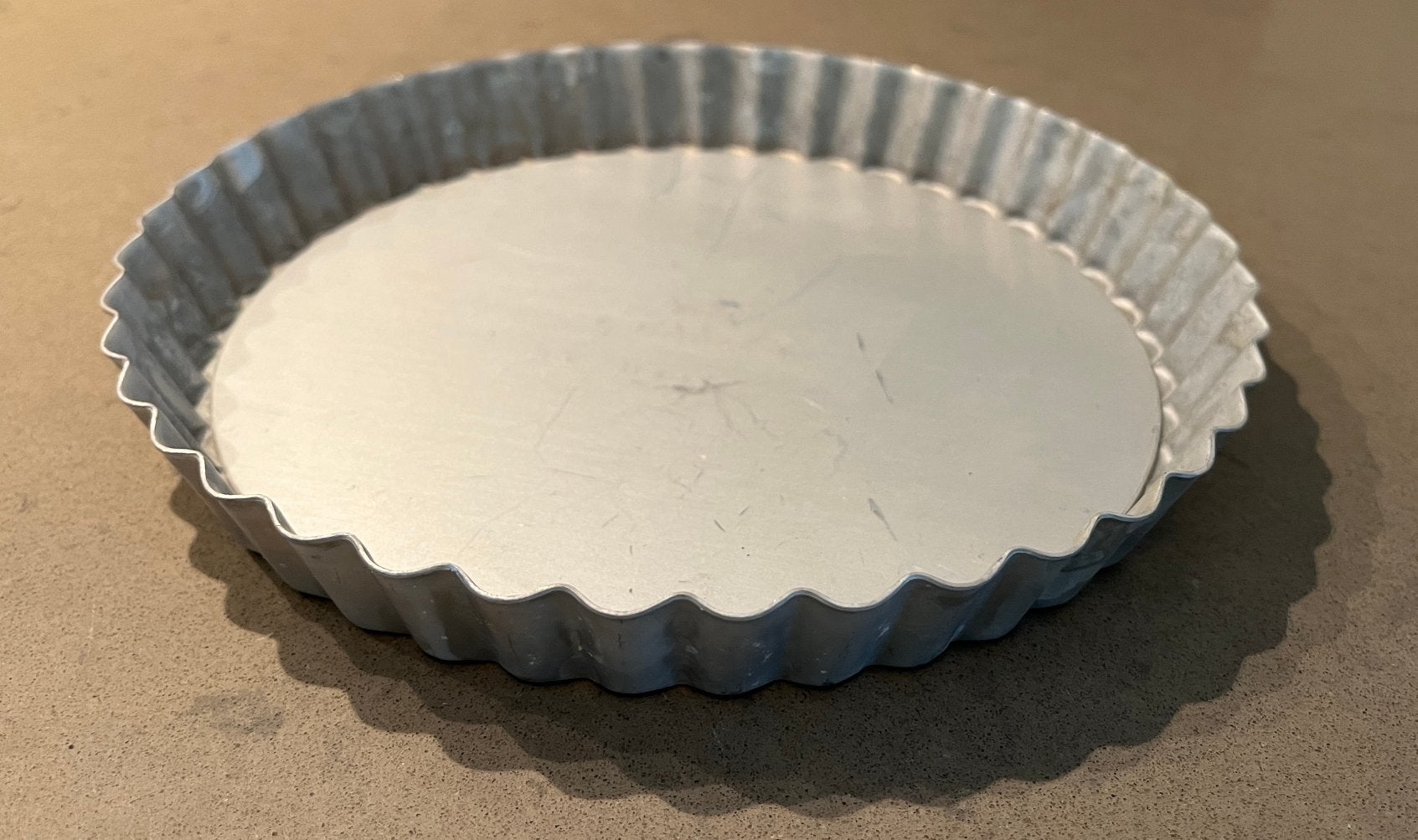 Fat Daddio’s quiche vorm geribbeld met losse bodem - 20cm, Ophalen of Verzenden, Gebruikt, Taarten, Bakvorm