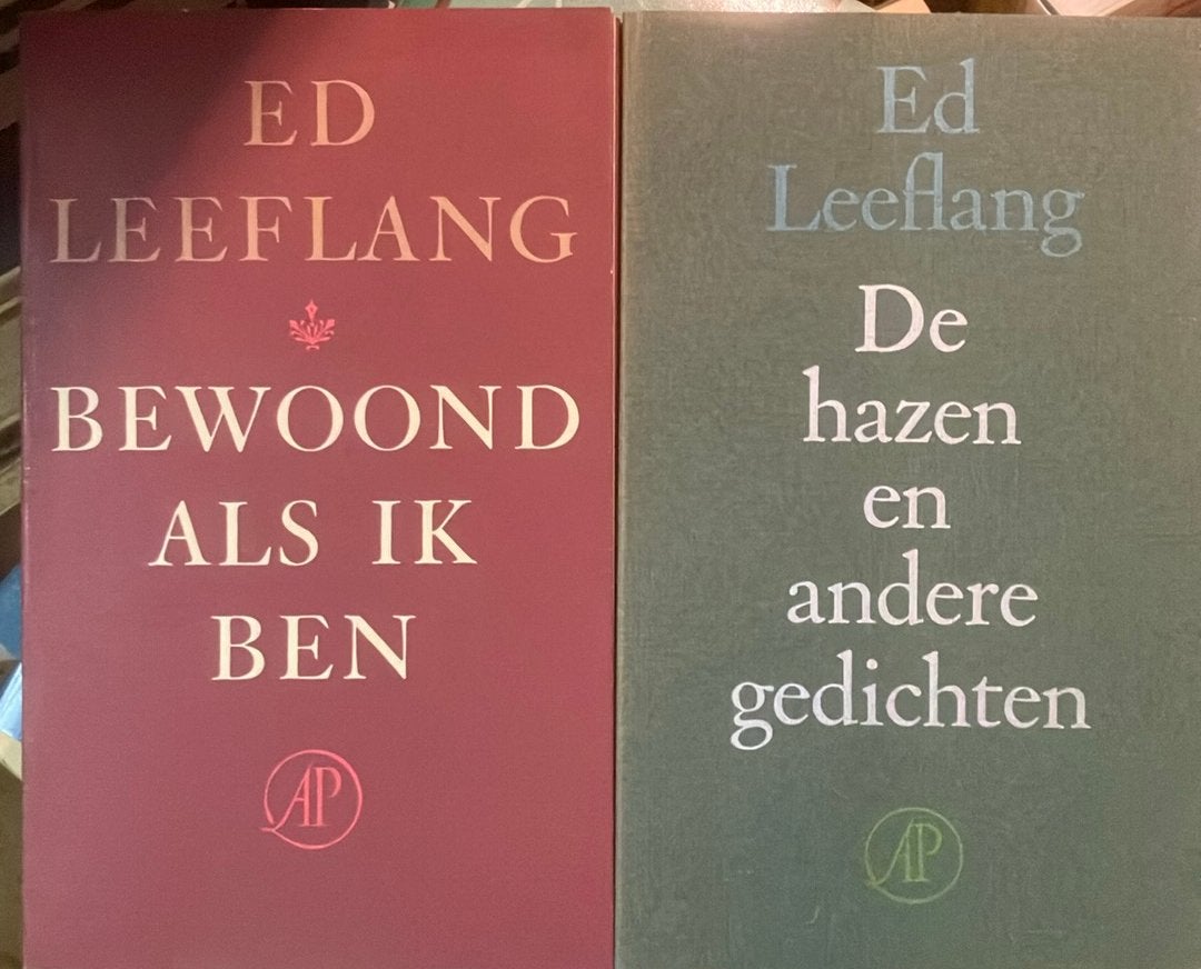 Ed Leeflang - Bewoond als ik ben / Hazen en andere…, Boeken, Ophalen of Verzenden, Gelezen