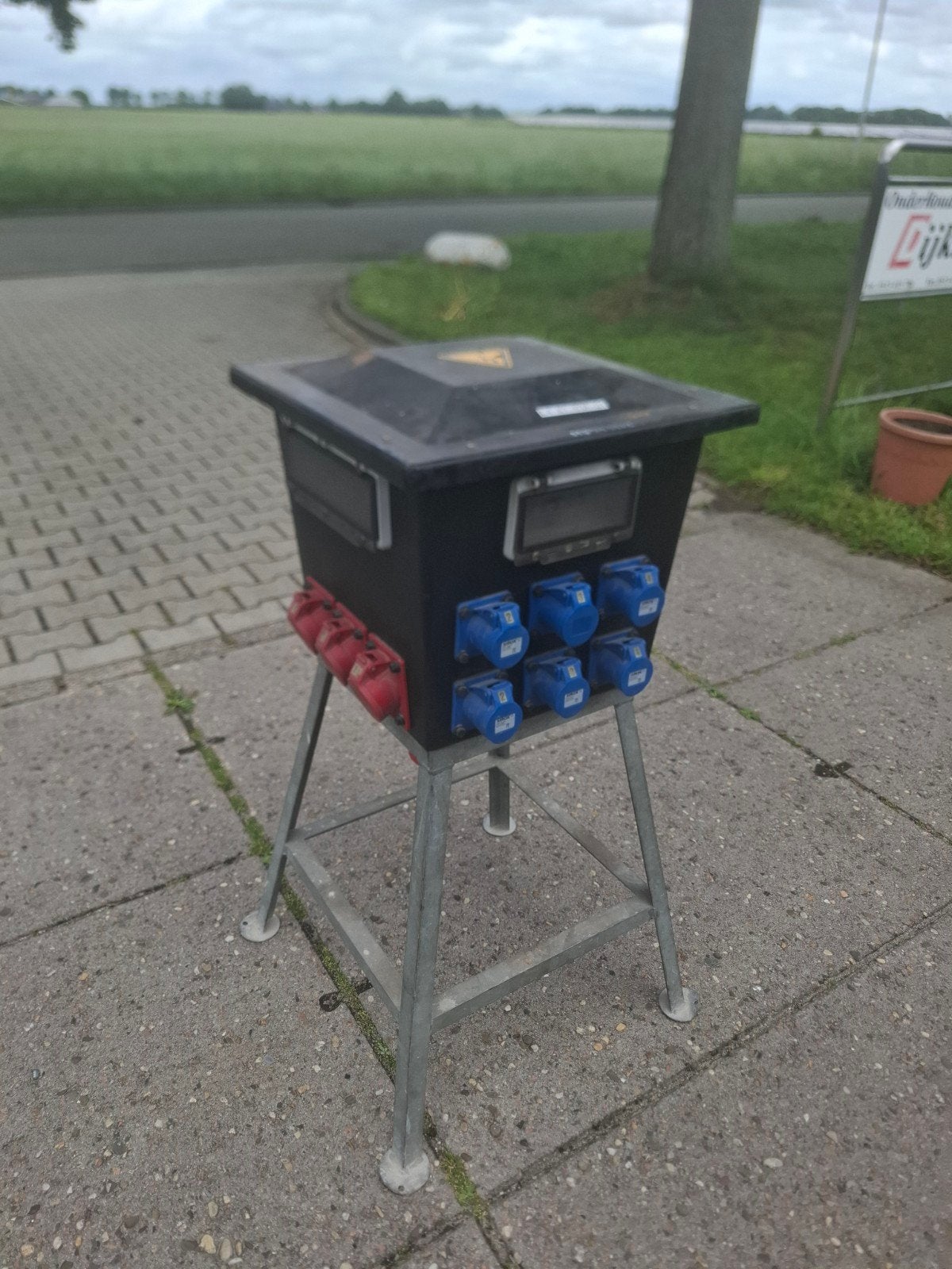 Verdeelkast 63A, Ophalen