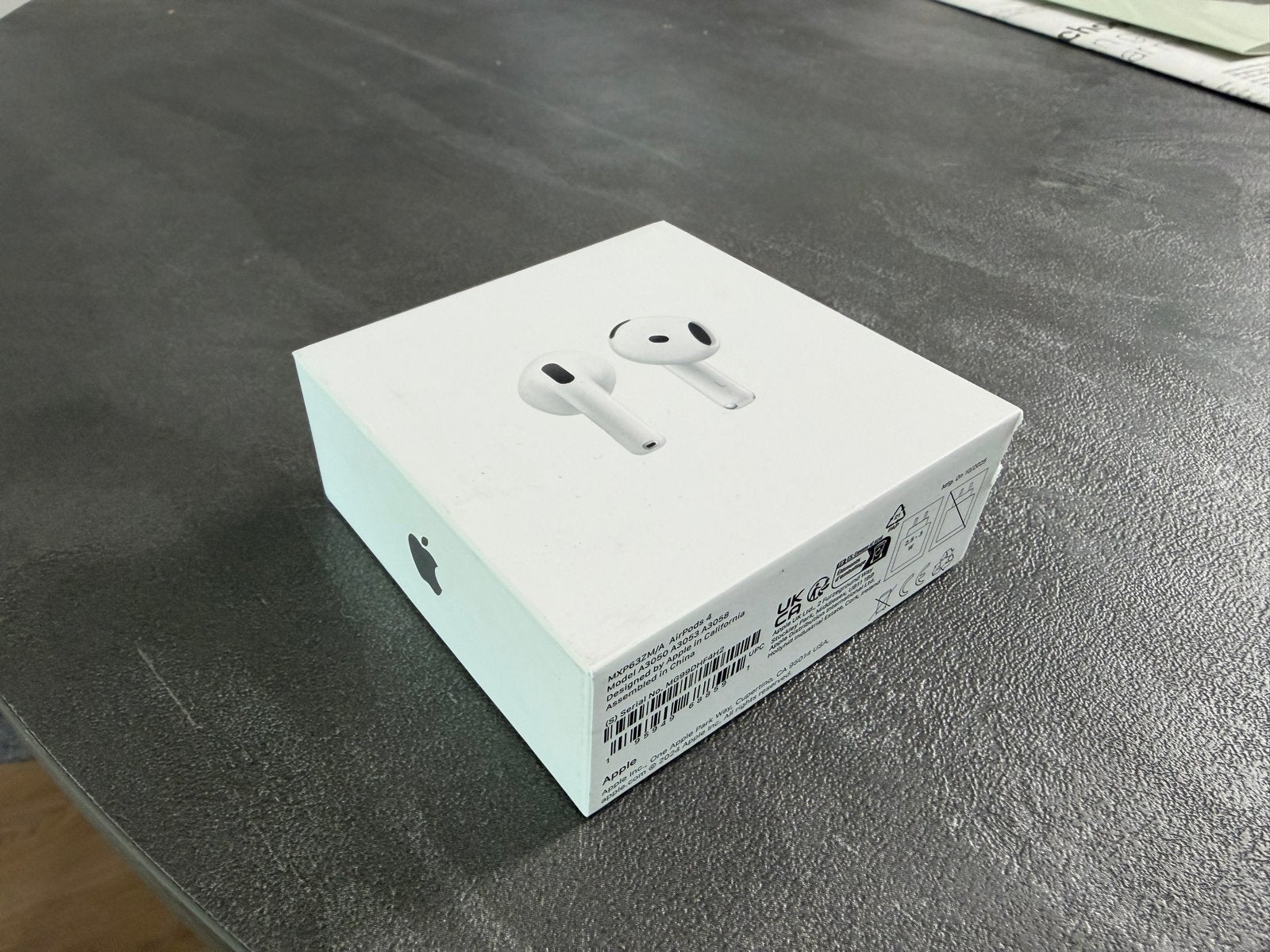 Apple AirPods 4 (origineel niet geopend)