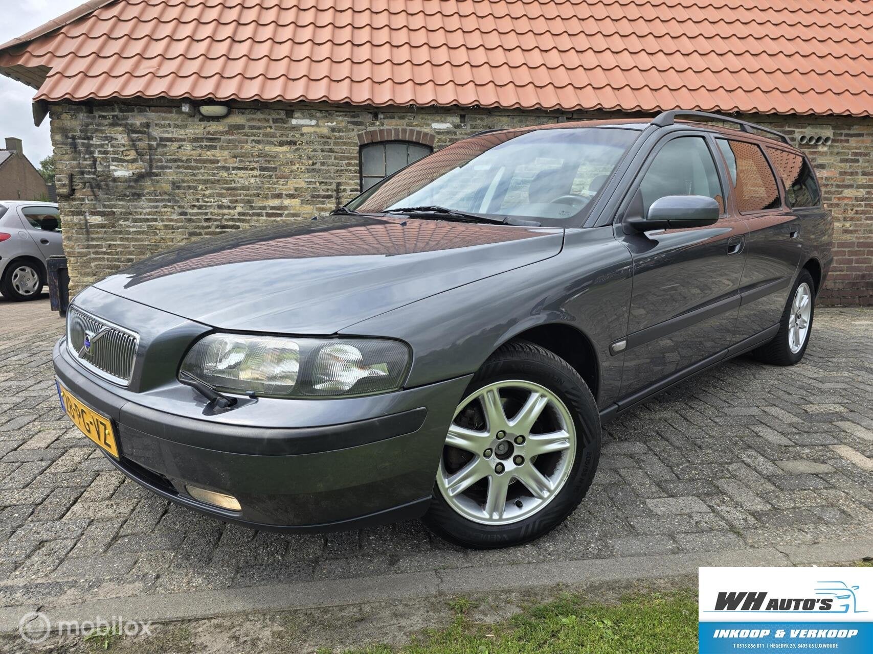 Volvo V70 2.4 Edition II nette auto, Auto's, Voorwielaandrijving, Euro 4, Zilver of Grijs, 84 €/maand