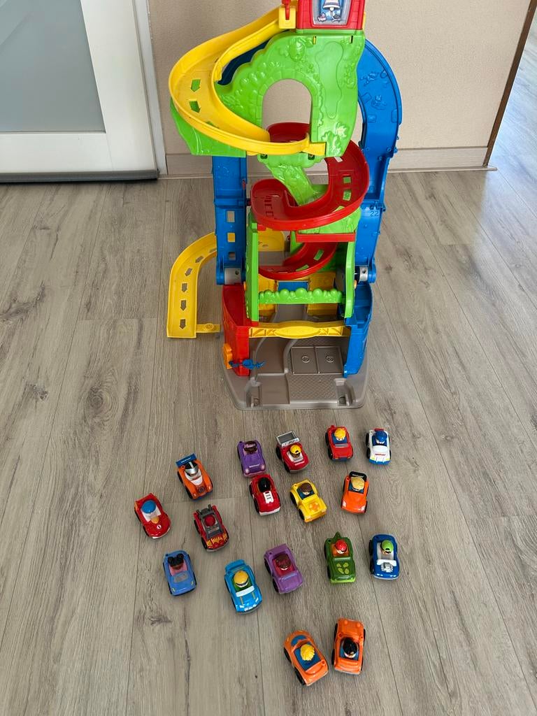 Fisher-Price Little People Garage met 17 auto's, Ophalen, Gebruikt