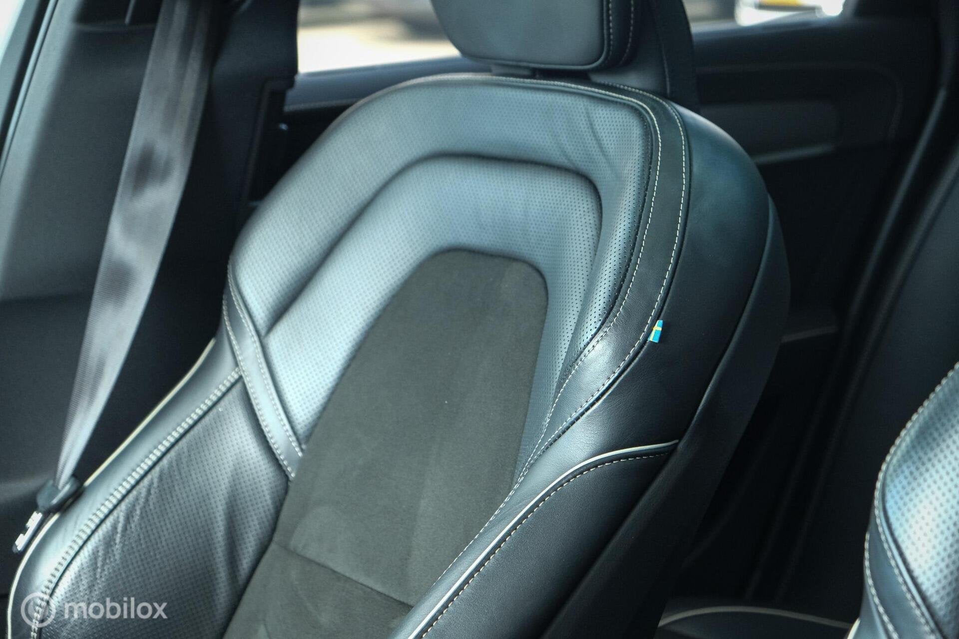 Foto 59 van Volvo V90 2.0 T8 AWD R-Design | Stoel en stuurwielverwarming