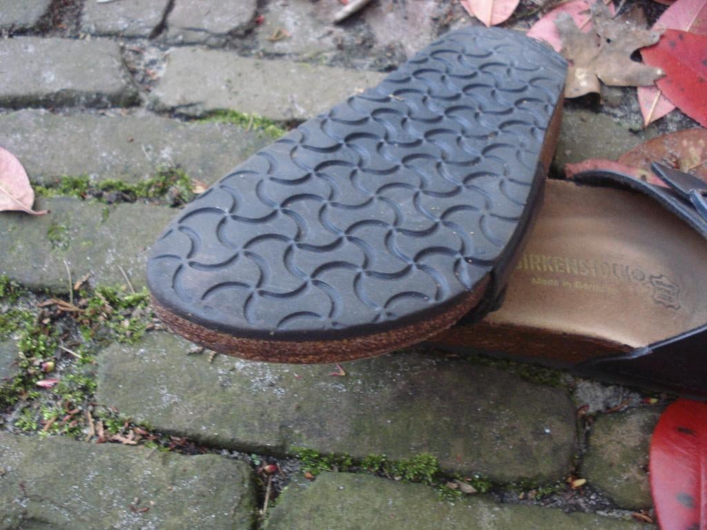 BIRKENSTOCK MADRID 40 ZWART NU GRATIS VERZENDING PER POST, Verzenden, Zwart, Zo goed als nieuw, Slippers