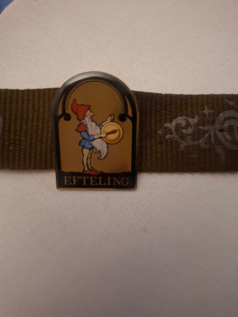 Efteling Smitje Serie 8 Kabouter met Gong Speldje, Ophalen, Zo goed als nieuw, Button of Speldje