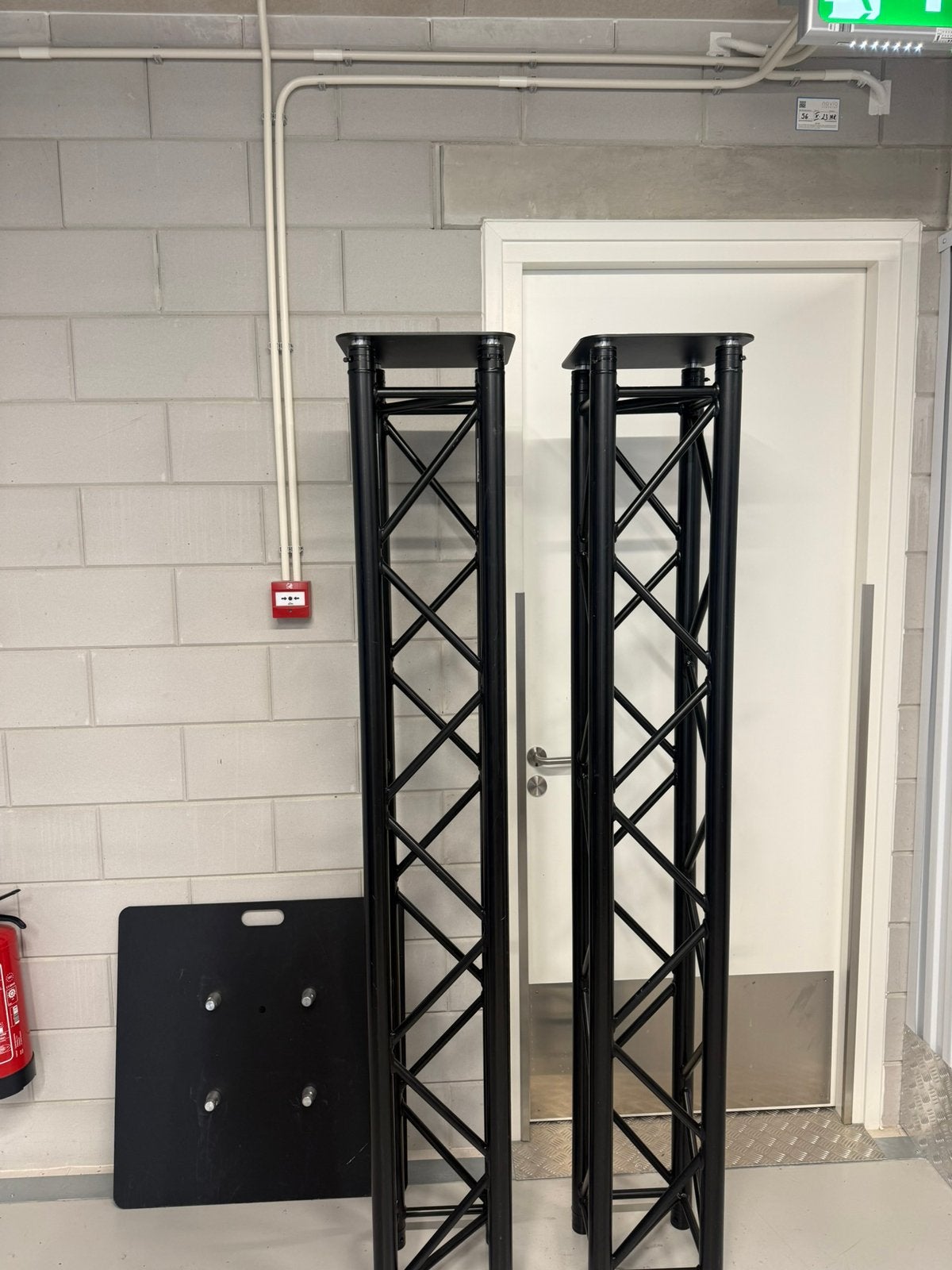 Zwarte Truss 200cm 2x & baseplate, Top plate, 4x Arm Coupler, Ophalen, Gebruikt, Overige typen