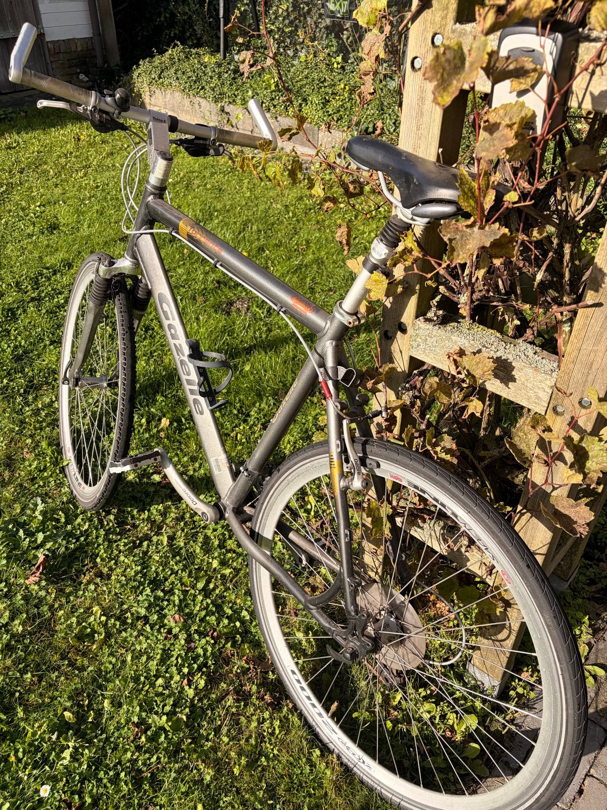 Gazelle Velddienst - Robuuste Trekkingfiets, Ophalen, Gebruikt, Velgrem, Versnellingen