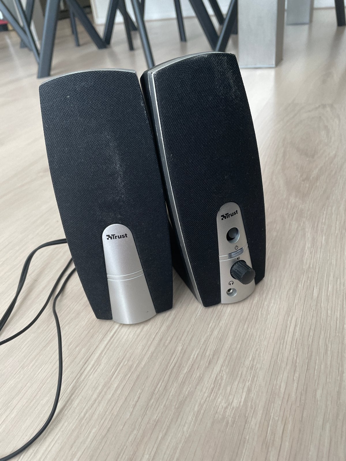 Trust speakers, Stereo speakers, AUX-ingang, Zo goed als nieuw, Ophalen
