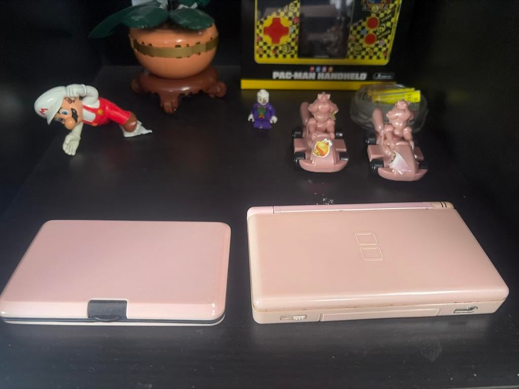 Roze Nintendo DS Lite - Goede staat, Spelcomputers en Games, Spelcomputers | Nintendo 2DS en 3DS, Ophalen of Verzenden, Zo goed als nieuw