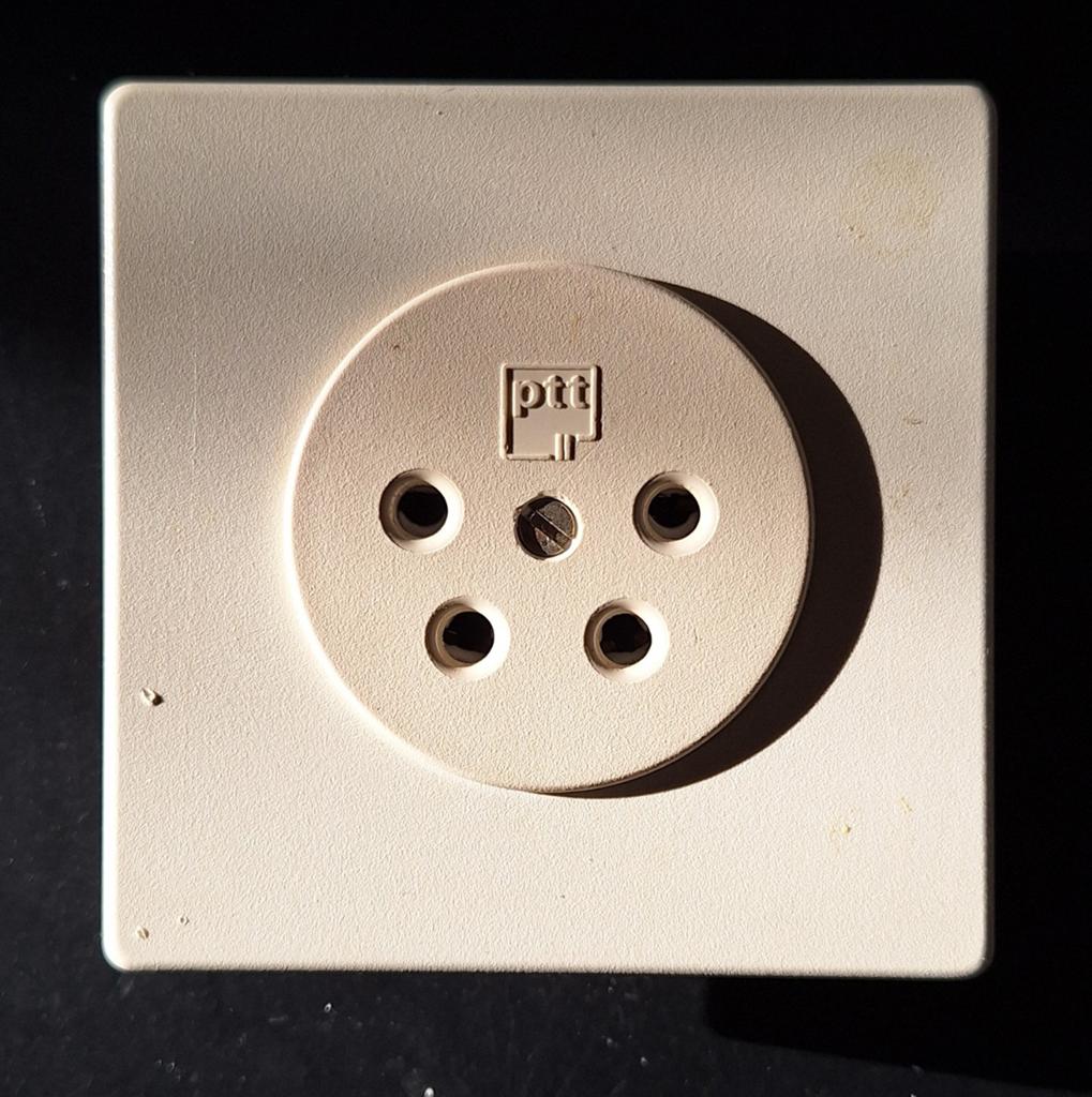 PTT Telefoon Wandcontactdoos Nedap Inbouwdoos Vintage, Telecommunicatie, Vaste telefoons | Niet Draadloos, Ophalen of Verzenden