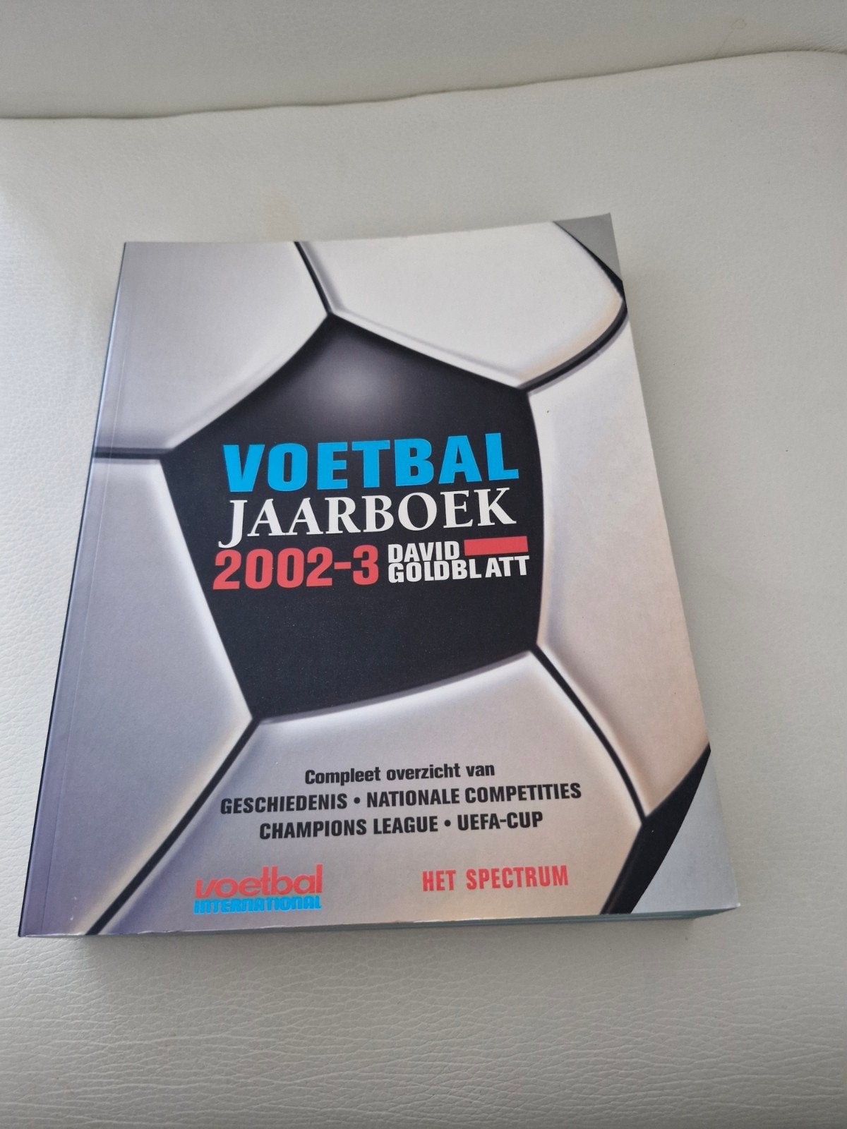 Voetbal Jaarboek 2002-3 - David Goldblatt, Boeken, Ophalen of Verzenden, Zo goed als nieuw, David Goldblatt, Balsport
