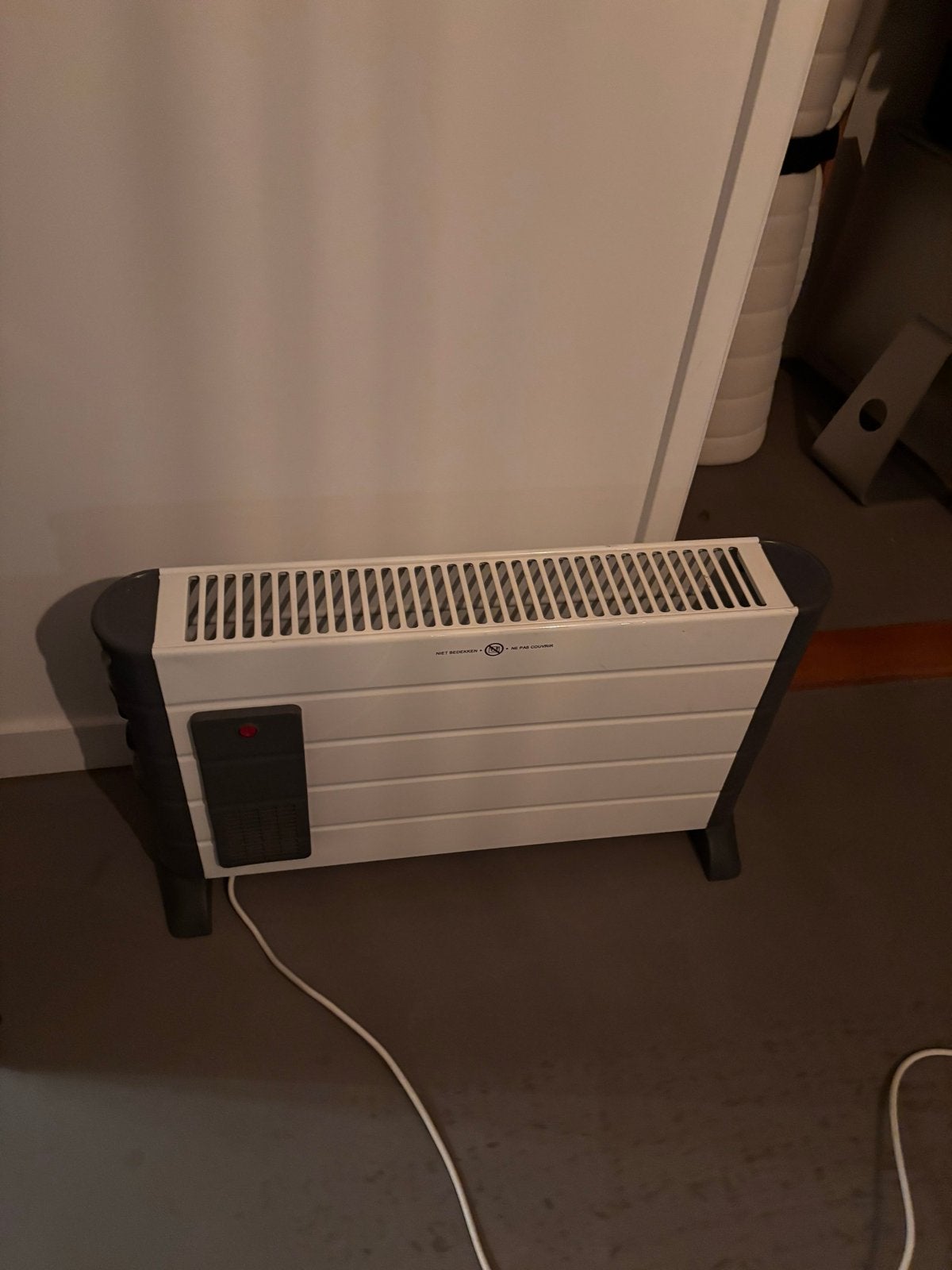 Intergamma Luxe Convectorkachel 2000W - Snel Warm, Doe-het-zelf en Verbouw, Ophalen, Gebruikt, 800 watt of meer, Kachel