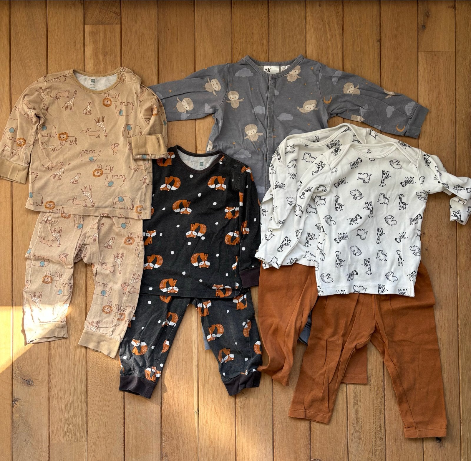5 pyjama's Hema, H&M, Kruidvat maat 86 en 86/92, Ophalen, Gedragen
