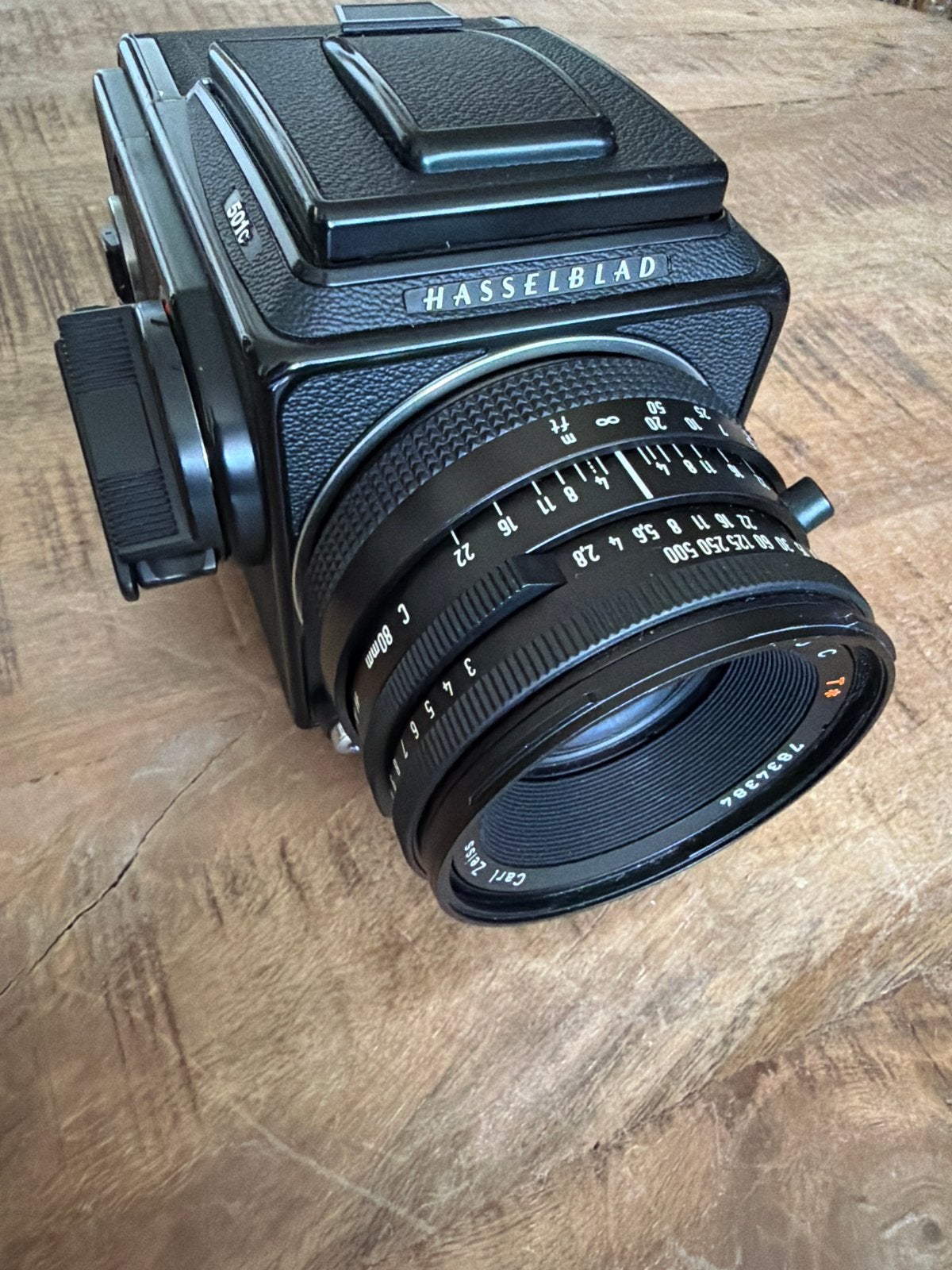 Hasselblad 501C met Carl Zeiss Planar 2,8/80 C T* lens, Ophalen of Verzenden, Zo goed als nieuw, Spiegelreflex, Overige Merken