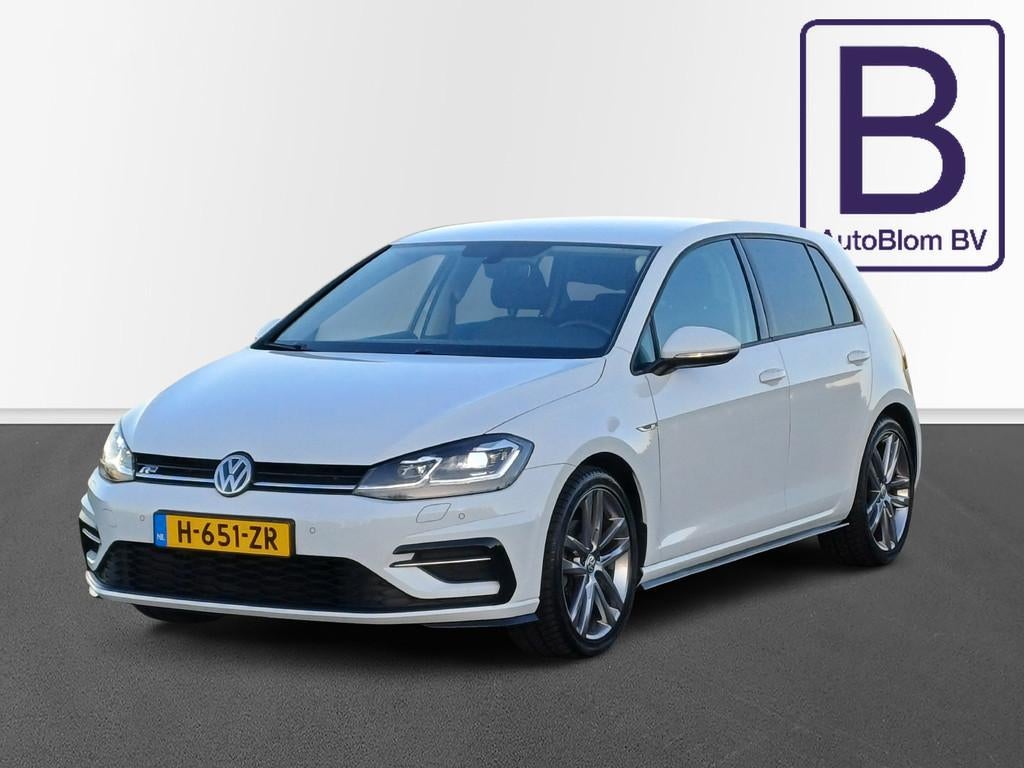 Volkswagen Golf 1.5 TSI Highline R /R-Line/Camera/Digi Dash/, Euro 6, 4 cilinders, 150 pk, Wit