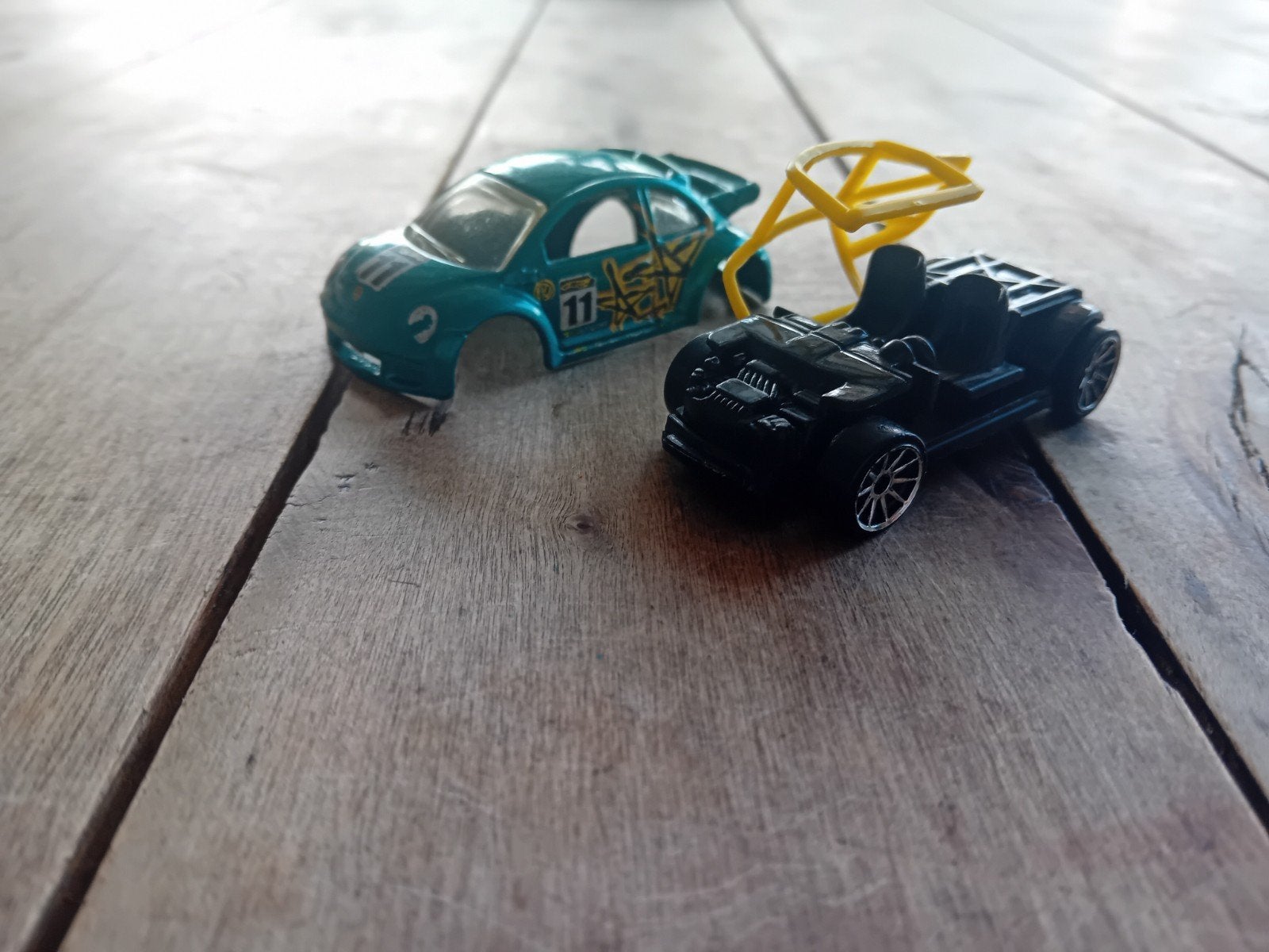 Hot Wheels Volkswagen New Beetle Cup uitklapbaar (gebruikt), Ophalen of Verzenden, Gebruikt