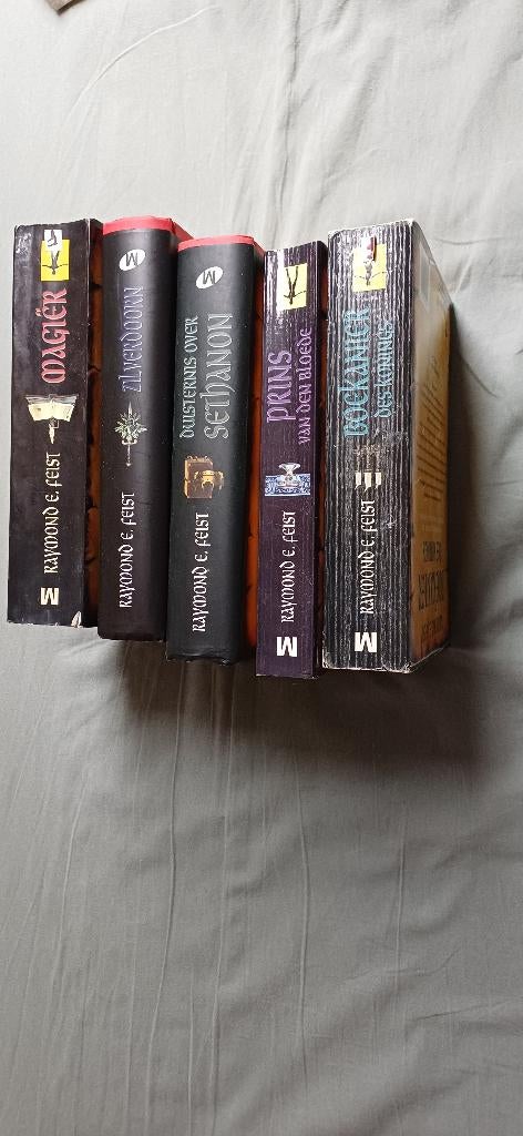 Boek fantasy Feist, Ophalen of Verzenden, Gelezen, R.E.Feist