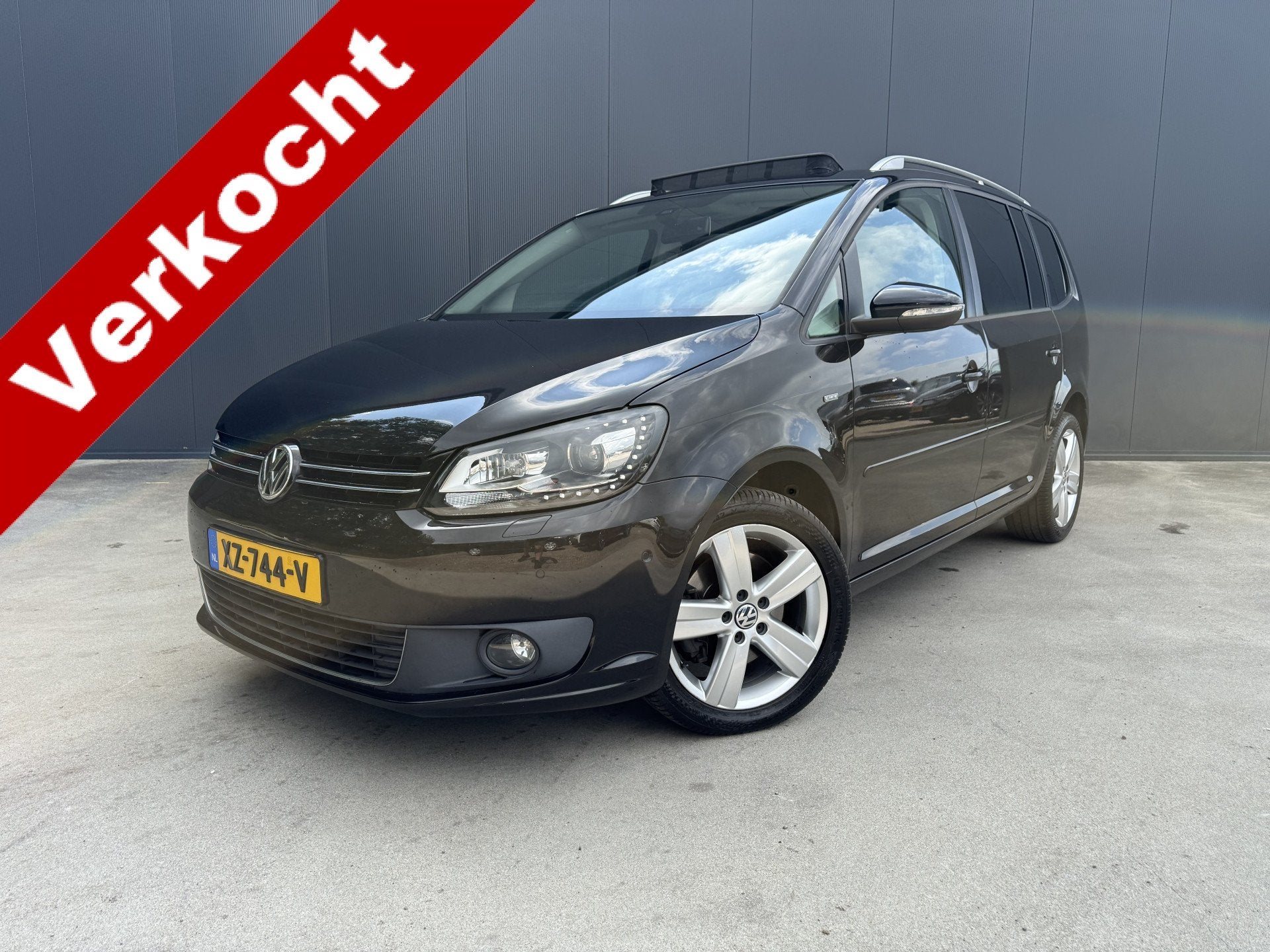 Volkswagen Touran 1.4 TSI Comfortline OPEN DAK XENON NAVI CR, Voorwielaandrijving, Euro 5, 15 km/l, 4 cilinders