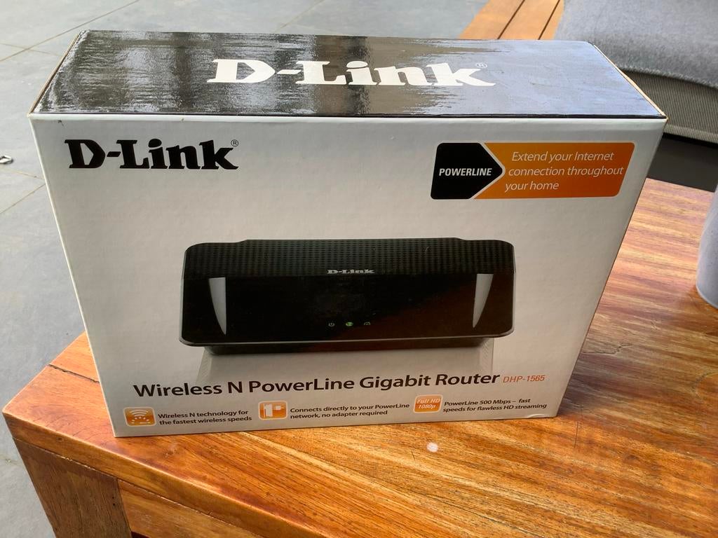 D-Link Wireless N PowerLine Gigabit Router DHP-1565 nieuw., Ophalen of Verzenden, Nieuw, Router