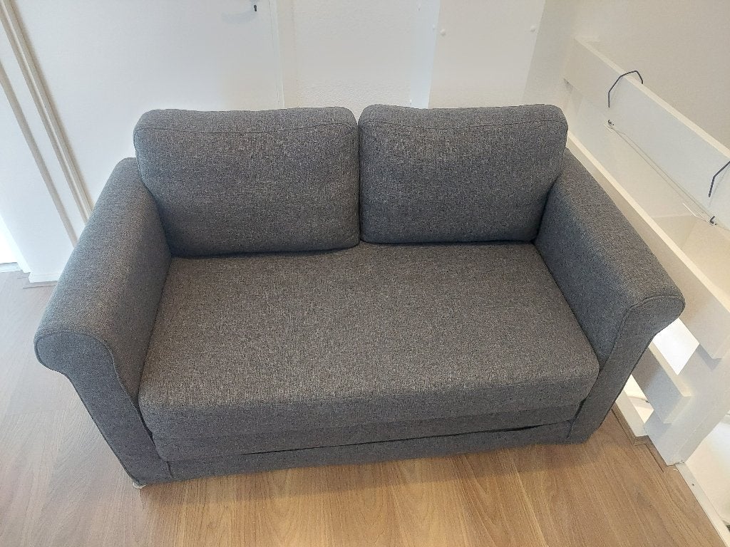 Slaapbank antraciet 83x146x74 (hxbxd) (200 cm uitgeklapt), Ophalen, 140 cm, Zo goed als nieuw, Twijfelaar