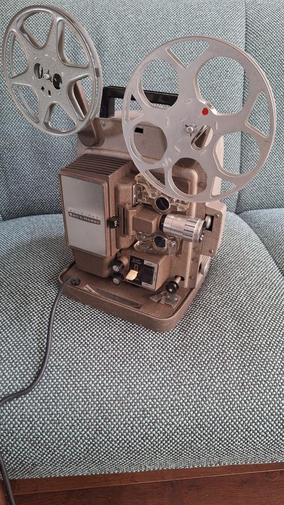 Bell & Howell / 266 exl 8mm, Verzamelen, Fotografica en Filmapparatuur, Ophalen of Verzenden, 1960 tot 1980, Projector