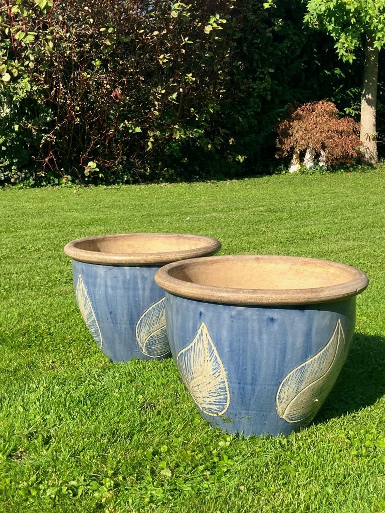 2 grote aardewerk pot blauw bloempot diamet. 43 cm hoogte 33, Ophalen, 40 cm of meer, Rond, Zo goed als nieuw