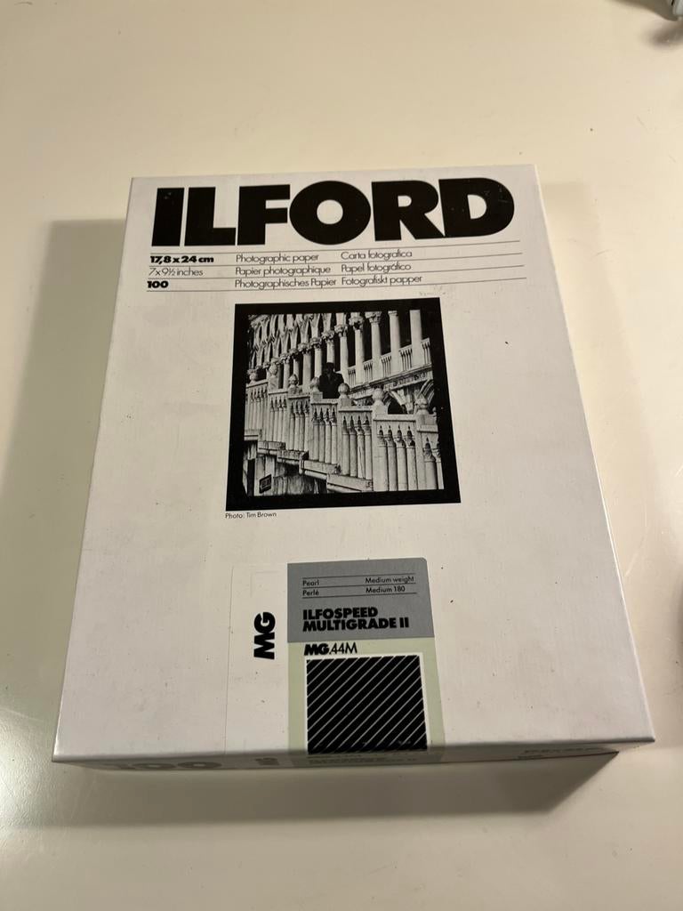 Ilford Ilfospeed Multigrade II zwart-wit fotopapier, Ophalen of Verzenden, Zo goed als nieuw, Overige merken