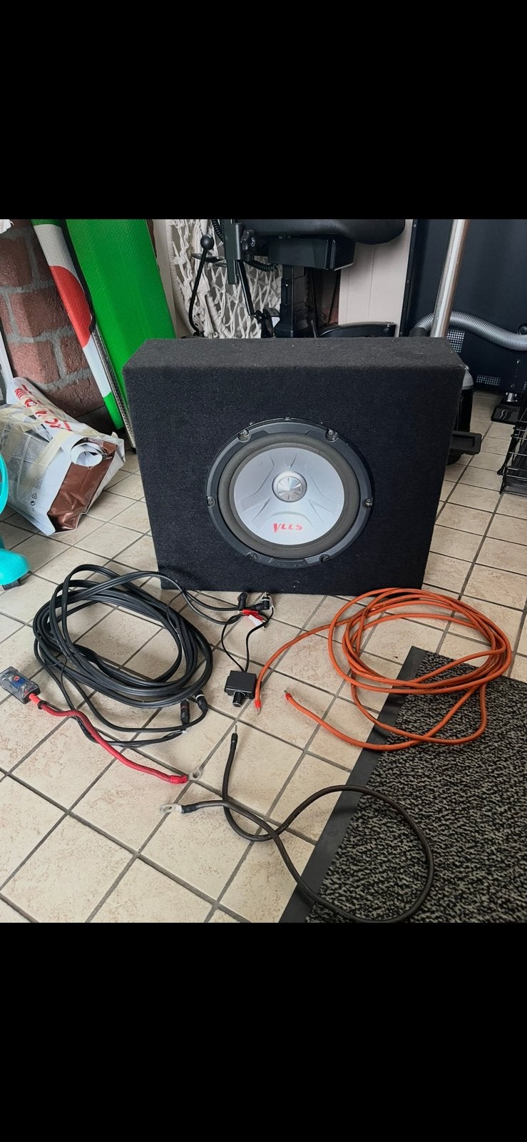 Vccs subwoofer + versterker en kabels, Ophalen of Verzenden, Zo goed als nieuw